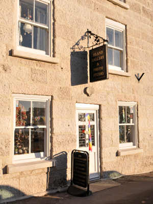 Island Gallery - Dorset-based picture framing workshop and gift gallery, located on Portland, near Weymouth
